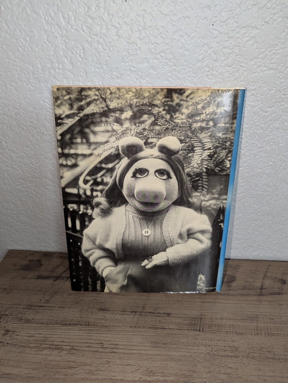 Vintage 1981 Miss Piggy's Guide to Life Hardcover Book Muppets First Edition - Picture 10 of 15